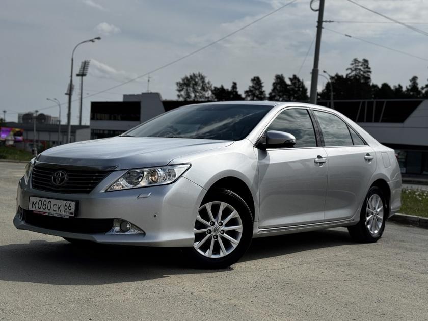 Toyota Camry XV50 2.5 AT