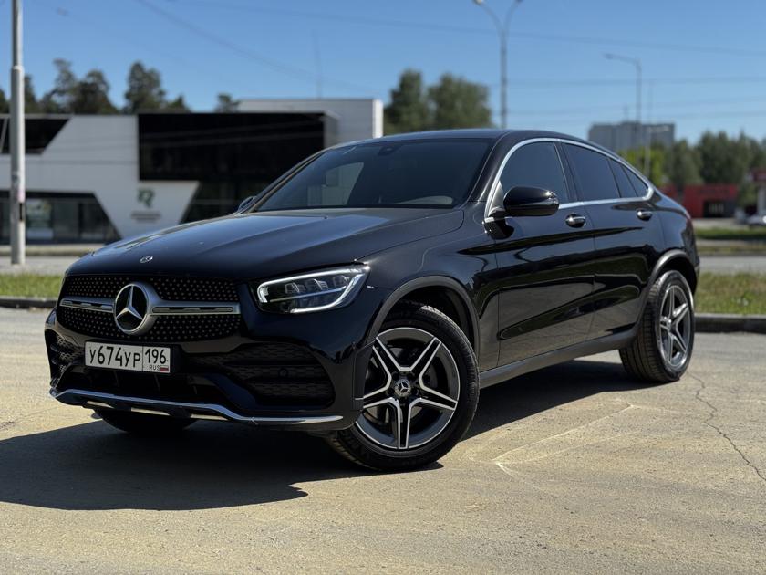 Mercedes-Benz GLC 300 4MATIC Coupe AMG Line
