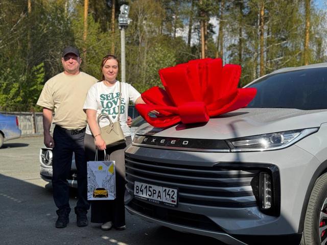 Автосалон ОНИКС — клиенты и сделки